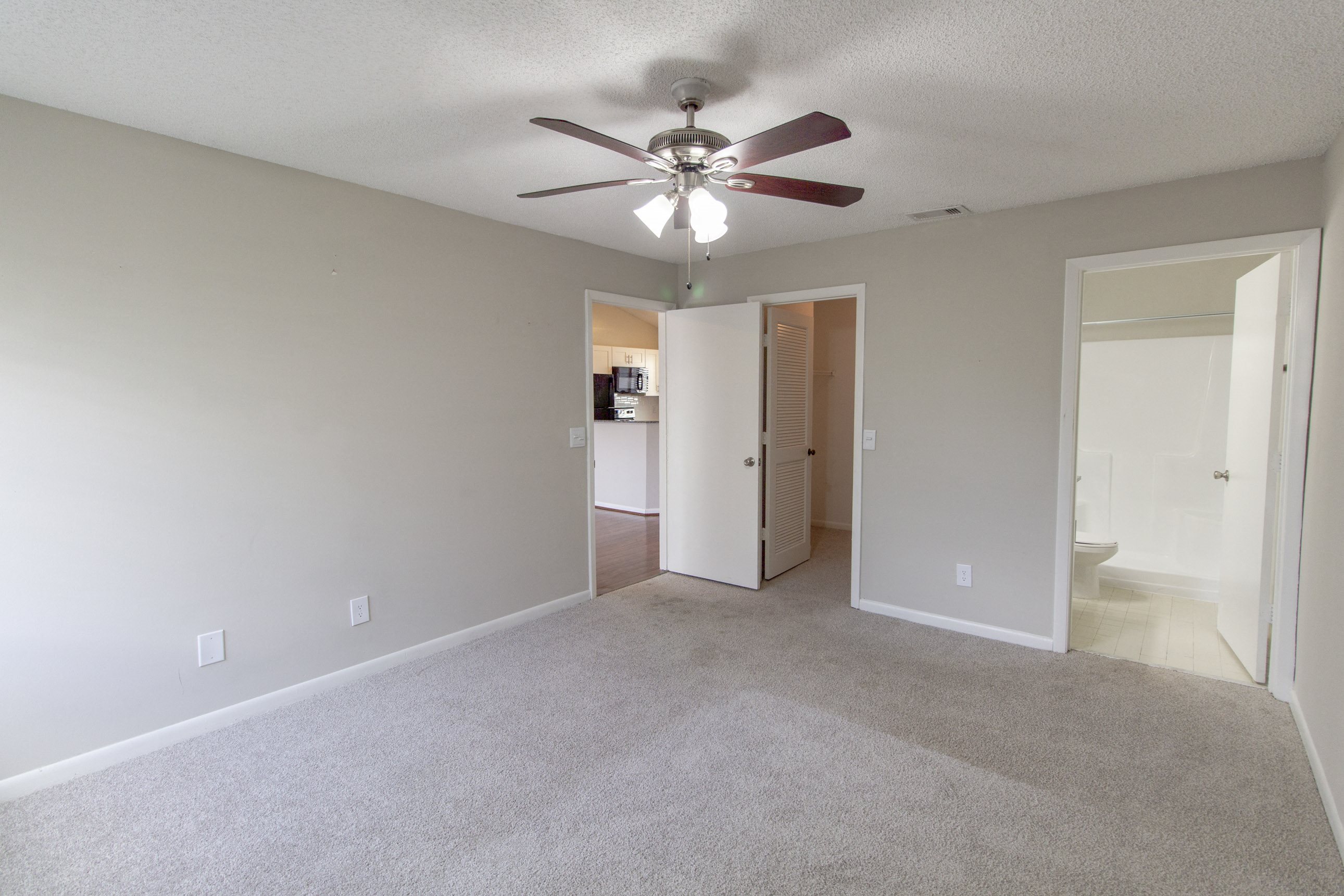 Gallery Photo 8